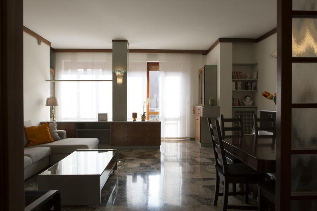 Fiera Monterosa 11 Apartment Milano Cameră foto